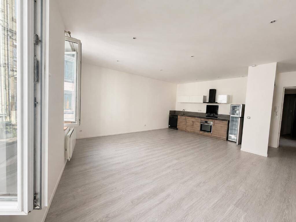 Appartement 2 pièces 64 m² · à Saint-Étienne · 64 m² · 590 €