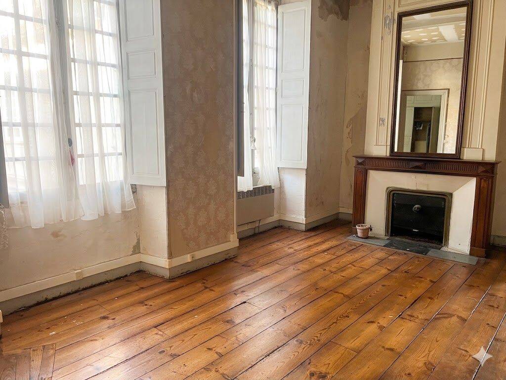Appartement 4 pièces 145 m² · à Pau · 145 m² · 232 500 €