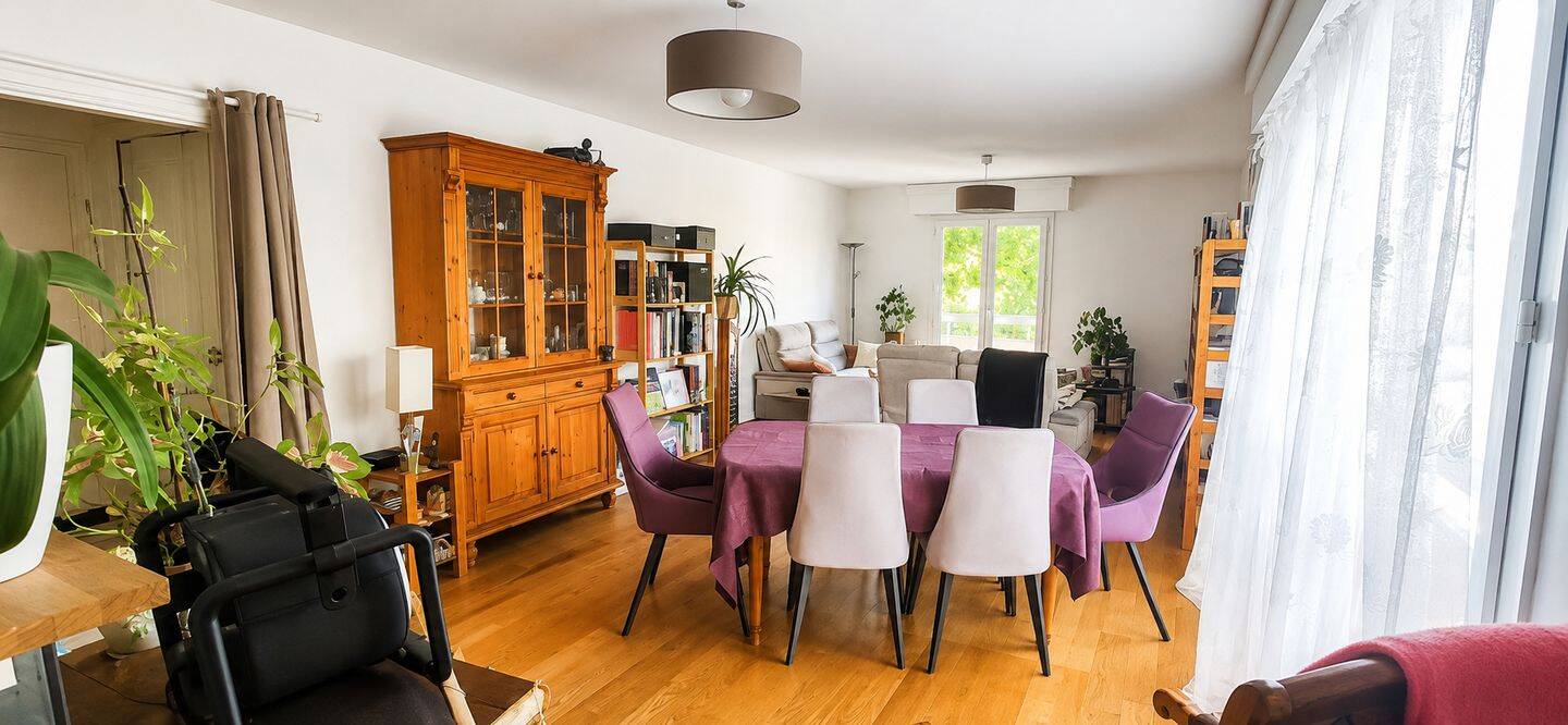 Appartement 5 pièces 99 m² · à Lorient · 98,9 m² · 945 €