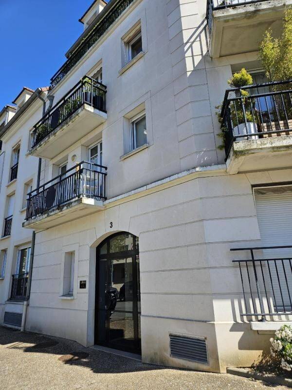 Appartement 2 pièces 48 m² · à Montigny-le-Bretonneux · 48 m² · 950 €/mois