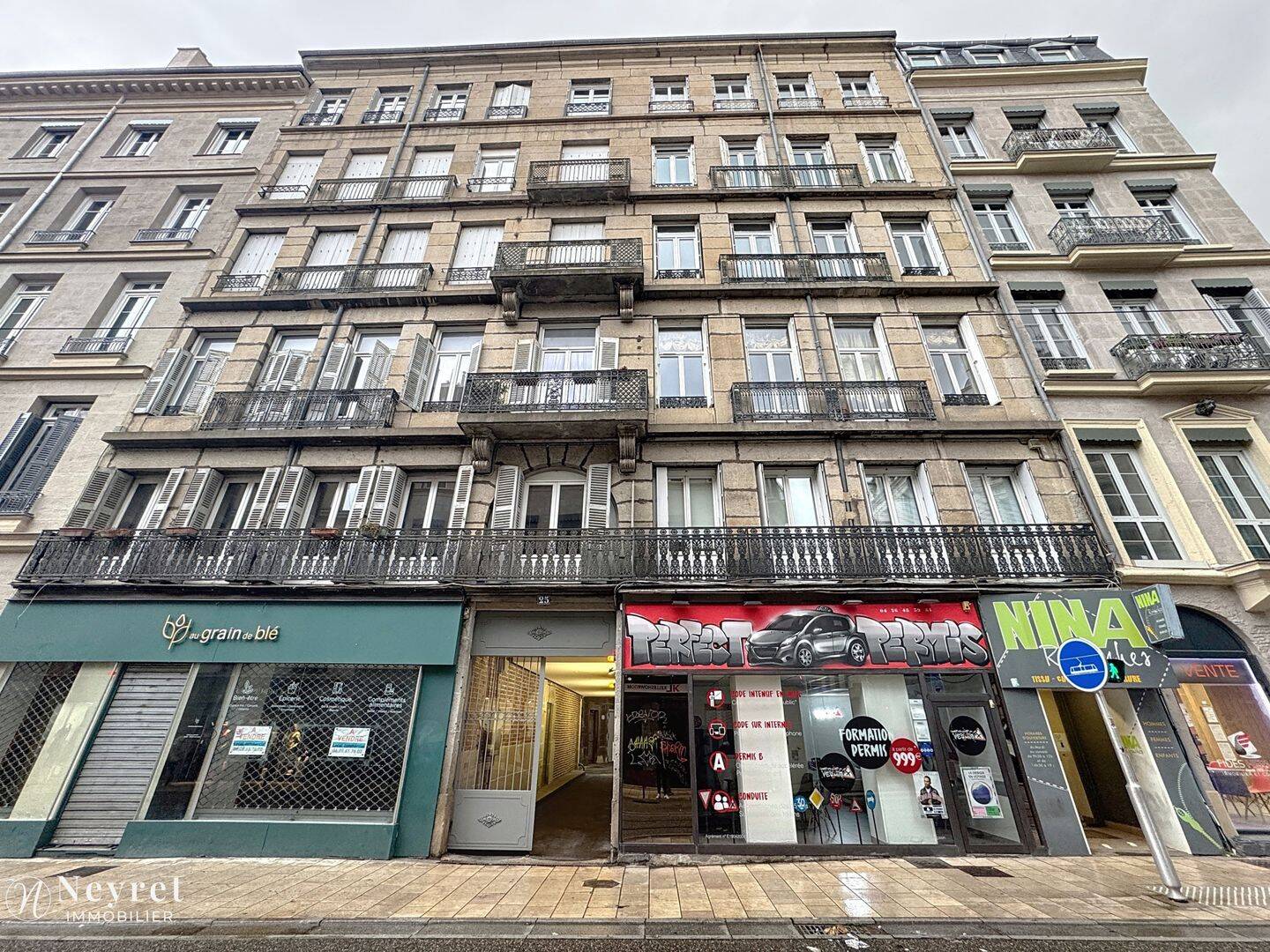 Appartement 2 pièces 53 m² · à Saint-Étienne · 52,7 m² · 69 900 €