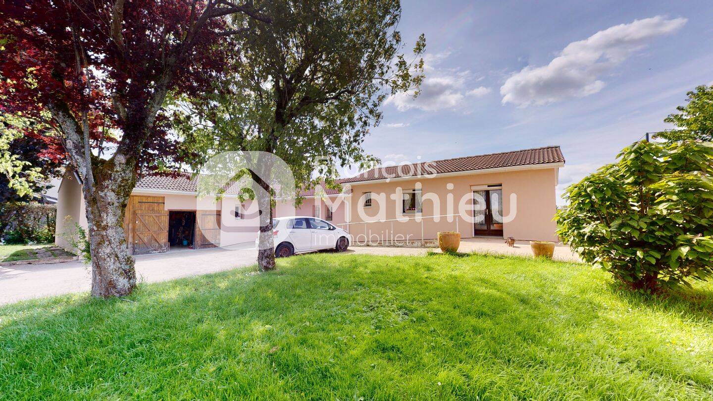 Maison 5 pièces 130 m² · à Saint-André-de-Corcy · 130 m² · 369 000 €