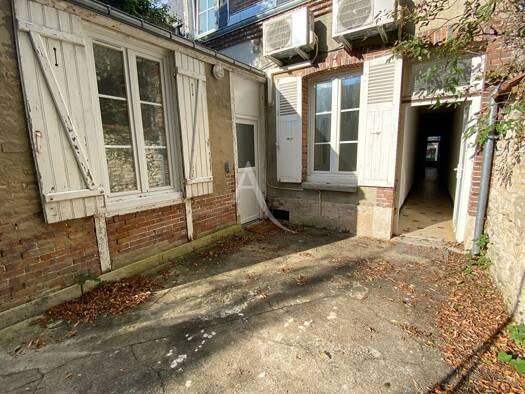 Immeuble à vendre 315 000 € 200 m² Centre Ville Montargis 45200