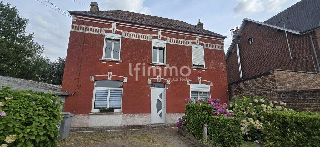 Maison 5 pièces 158 m² · à Bucquoy · 158 m² · 200 000 €