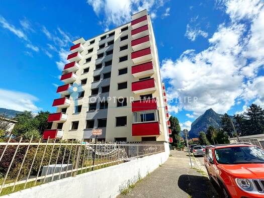 Appartement à vendre 169 000 € 5 pièces 4 chambres 110 m² Étage 6/8 Les Buissonnees Fontaine 38600