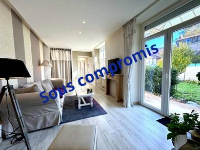 Appartement à vendre 239 000 € 6 pièces 4 chambres 218 m² RDC Vesoul 70000