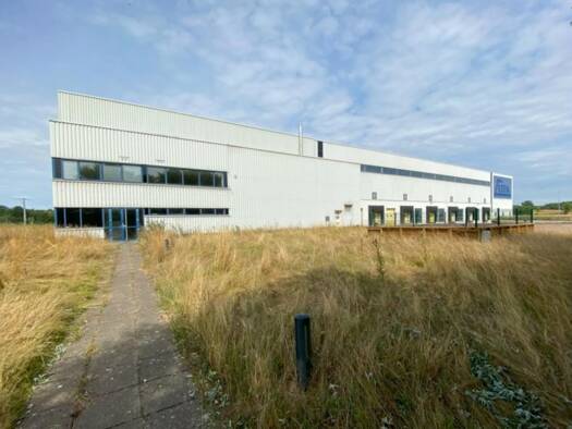 Entrepôt à louer 50 138 € 12 033 m² d'espace de stockage Varennes-le-Grand 71240