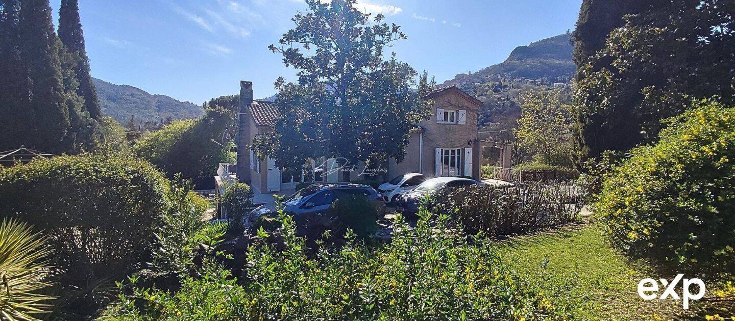 Maison 9 pièces 242 m² · à Tourrettes-sur-Loup · 241,9 m² · 899 000 €