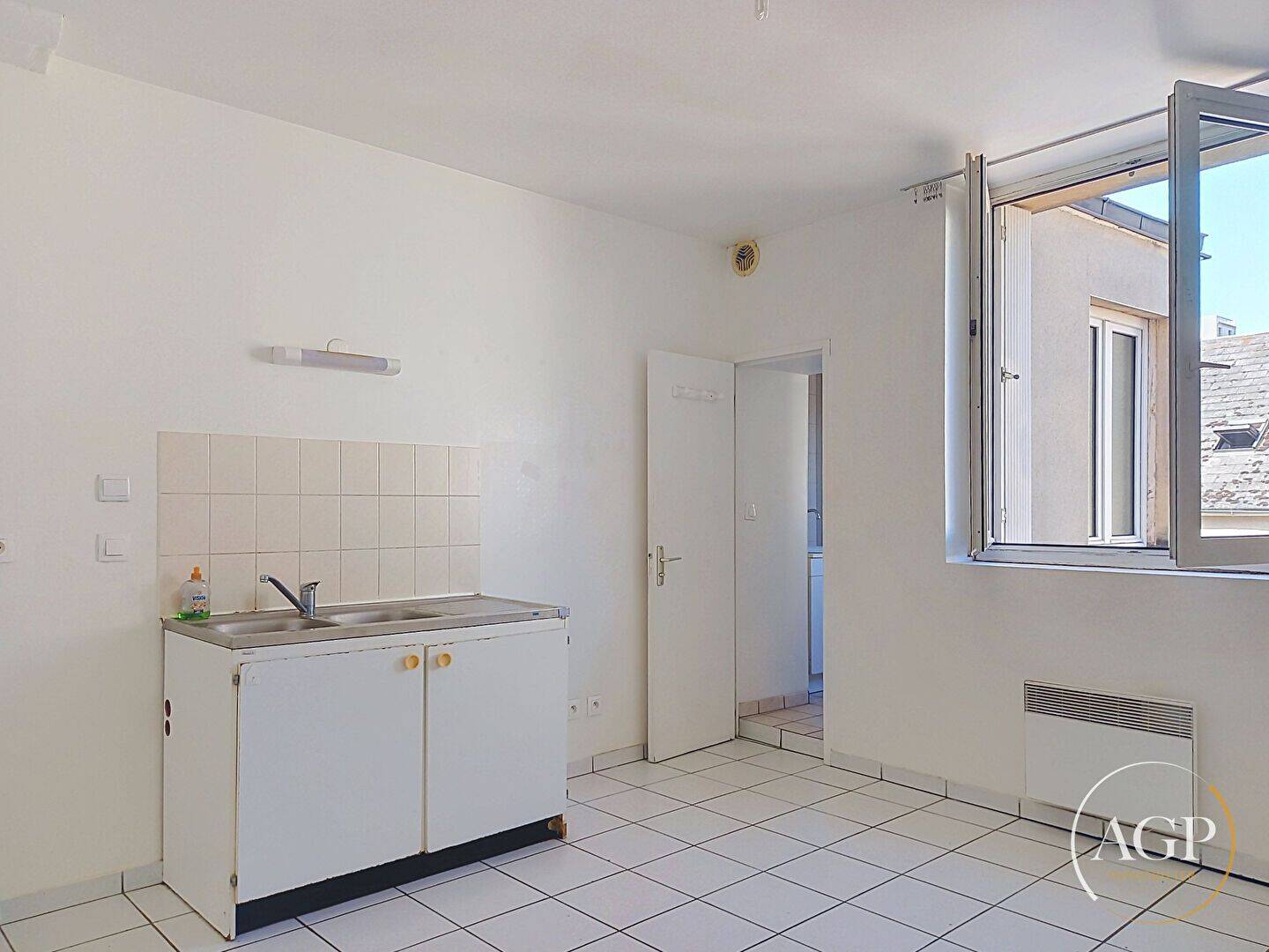 Appartement 2 pièces 30 m² · à Orléans · 30 m² · 486 €
