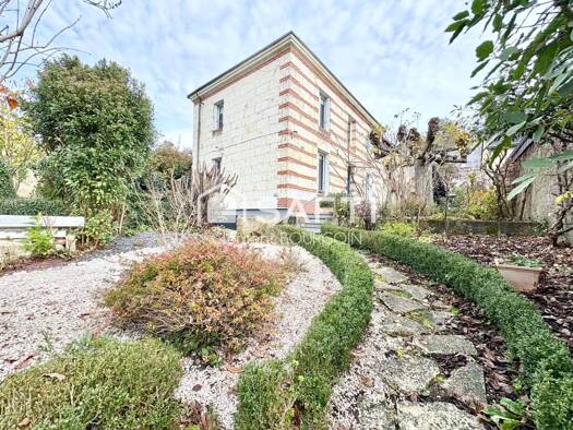 Maison à vendre 244 500 € 6 pièces 4 chambres 139 m² 335 m² de terrain Poncé-sur-le-Loir 72340