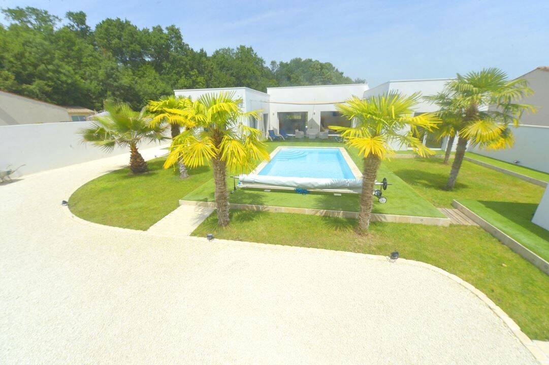 Maison 5 pièces 144 m² · à Saint-Sulpice-de-Royan · 144,4 m² · 670 000 €