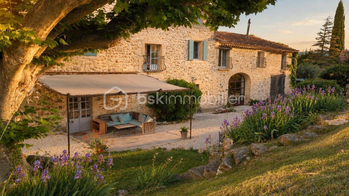 Maison 14 pièces 400 m² · à Chantemerle-lès-Grignan · 400 m² · 1 050 000 €