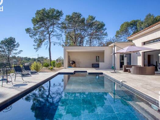 Maison à vendre 980 000 € 6 pièces 4 chambres 188 m² 4 000 m² de terrain Vaugines-Les Faisses-Peyrard Draguignan 83300