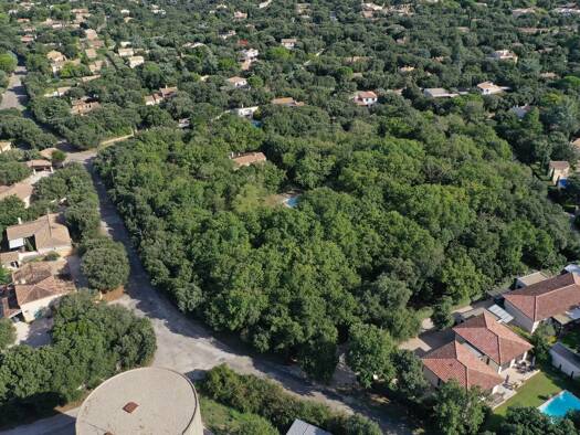 Terrain constructible viabilisé à vendre 170 000 € 1 265 m² de terrain Saint-Siffret 30700