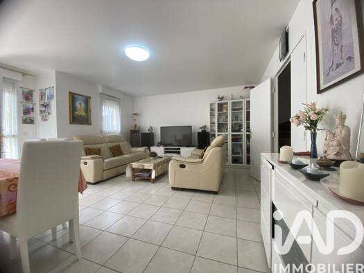 Maison à vendre 355 000 € 4 pièces 3 chambres 94 m² 90 m² de terrain Bord de Marne Champs-sur-Marne 77420