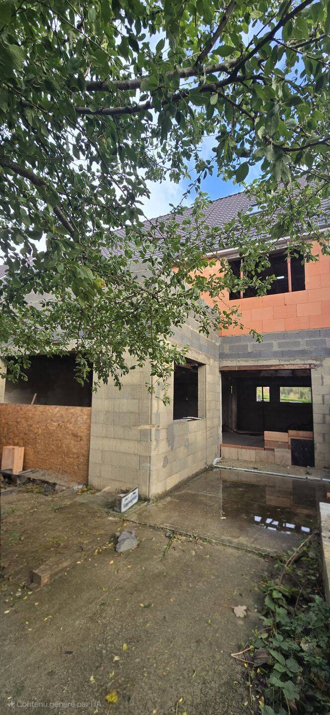 Maison 6 pièces 135 m² · à Bruay-la-Buissière · 135 m² · 71 000 €