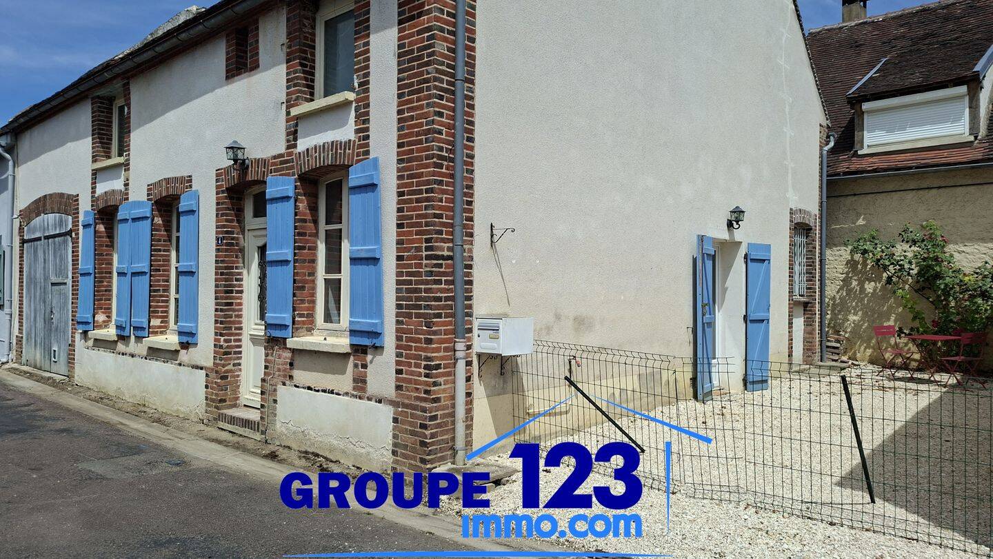 Maison 4 pièces 110 m² · à Montholon · 110 m² · 159 900 €