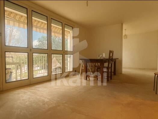 Appartement à vendre 165 000 € 6 pièces 5 chambres 105,5 m² RDC Centre Ville Grigny-sur-Rhône 69520