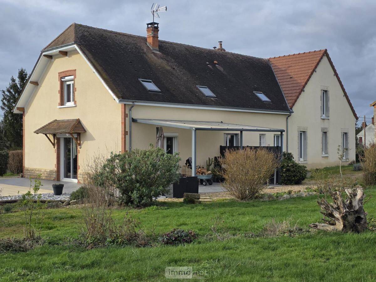 Maison 10 pièces 280 m² · à Méreau · 280 m² · 324 880 €