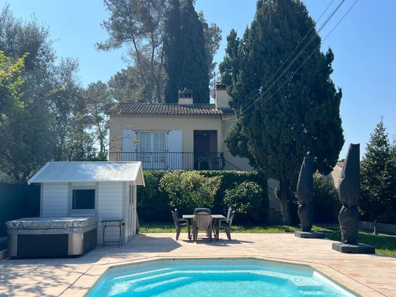 Villa à vendre 449 000 € 3 pièces 2 chambres 68 m² 626 m² de terrain Esperes Villeneuve-Loubet 06270