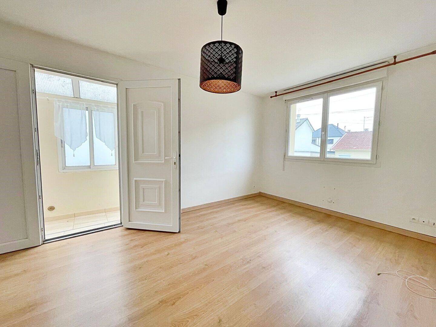 Appartement 2 pièces 40 m² · à Noisy-le-Grand · 40,5 m² · 880 €/mois