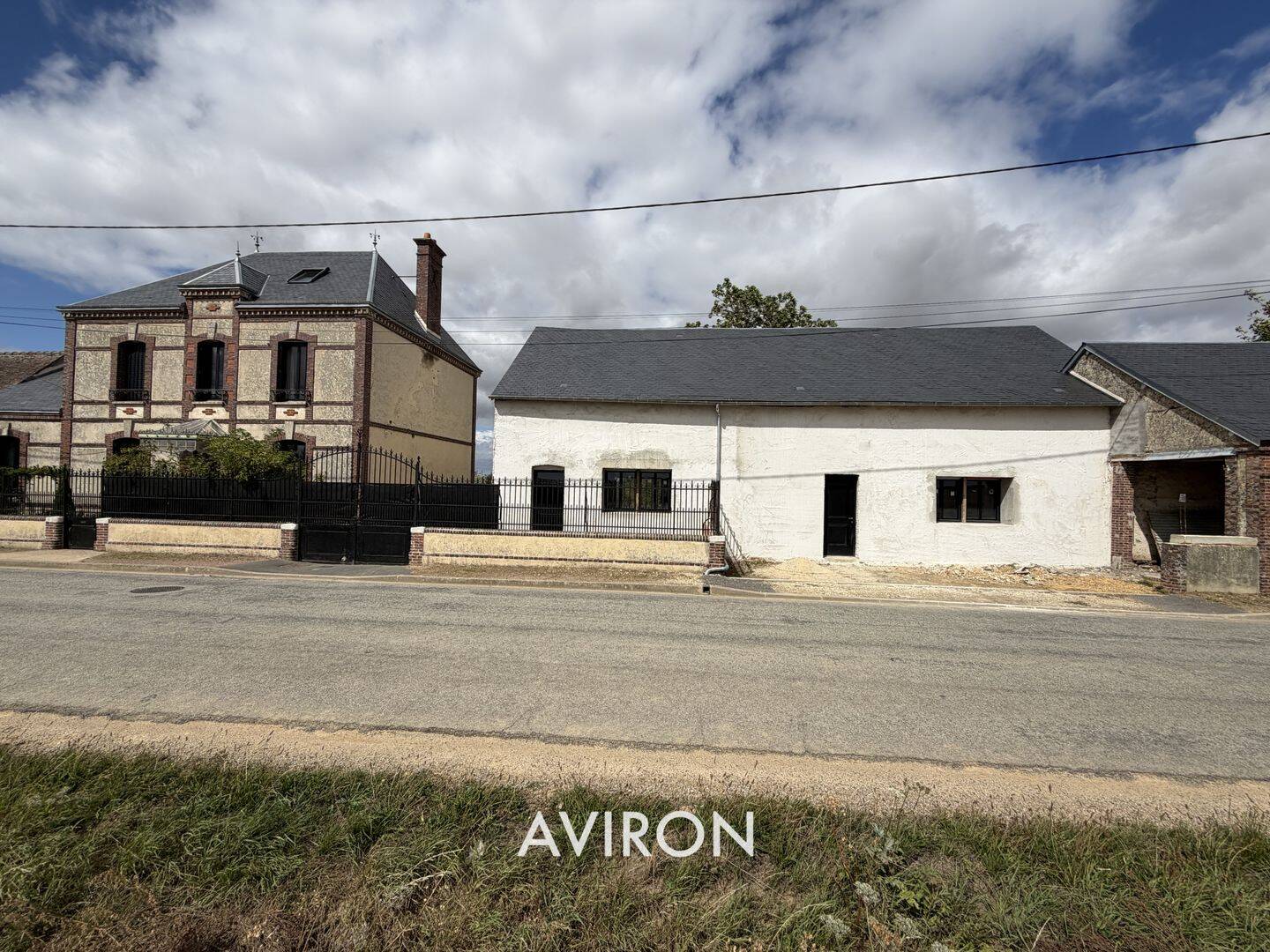 Maison 7 pièces 180 m² · à Tremblay-les-Villages · 180 m² · 588 000 €