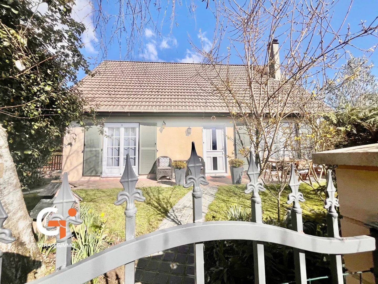 Maison 5 pièces 110 m² · à Saint-Étienne-du-Rouvray · 110 m² · 258 000 €