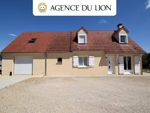 Maison à vendre 320 250 € 8 pièces 5 chambres 138 m² 1 078 m² de terrain Abondant 28410