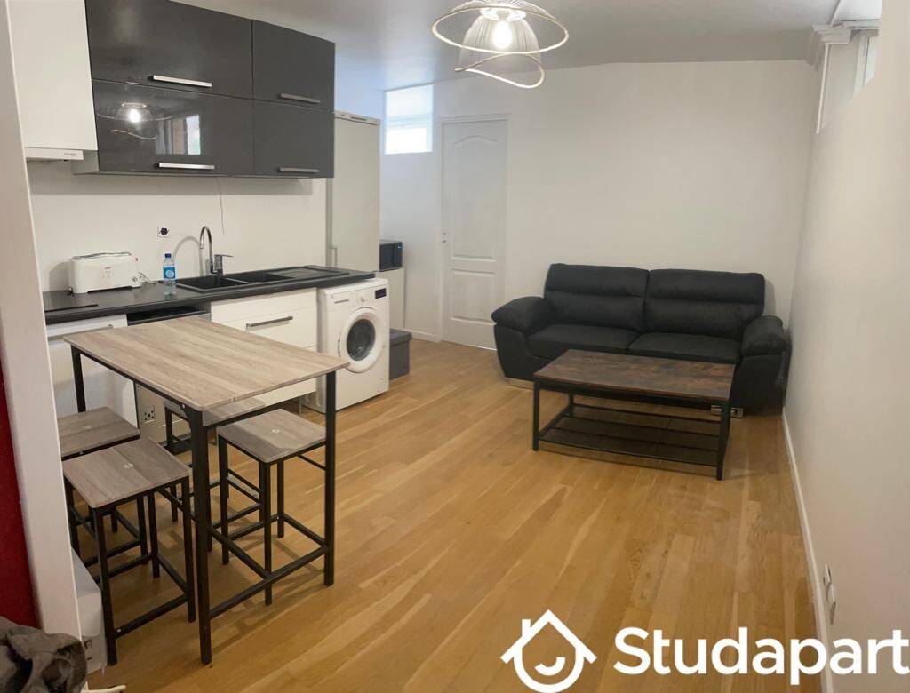 1 pièce 10 m² · à Champs-sur-Marne · 10 m² · 590 €/mois