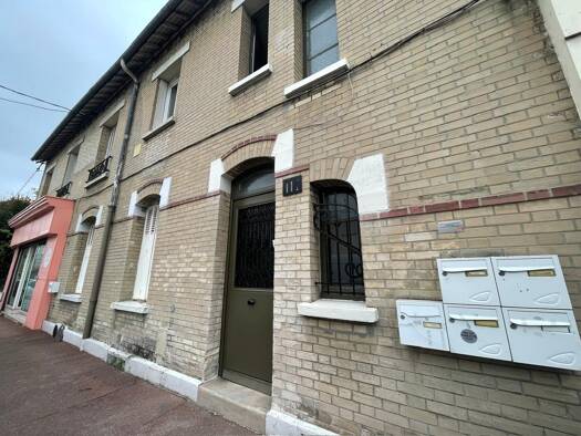 Appartement à vendre 139 000 € 2 pièces 1 chambre 51 m² RDC Thiellement Le Raincy 93340