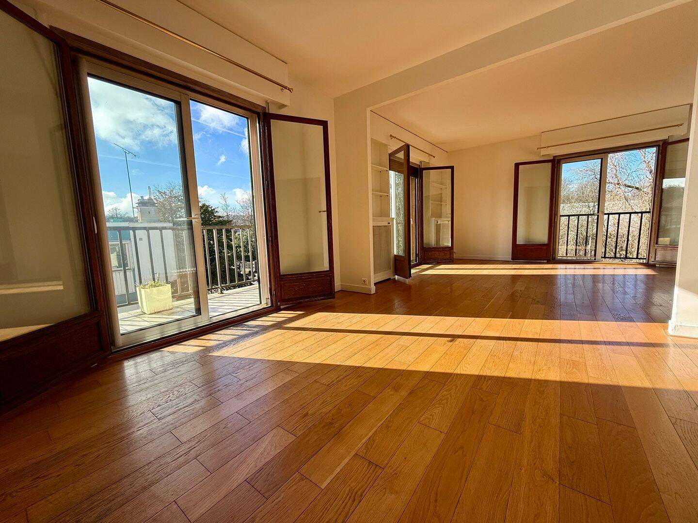 Appartement 5 pièces 133 m² · à Sèvres · 133,4 m² · 460 000 €