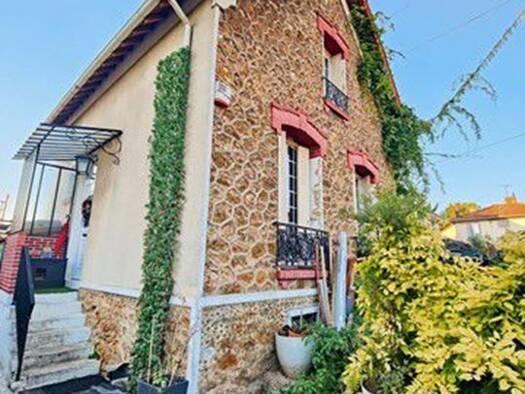 Maison à vendre 335 000 € 5 pièces 4 chambres 102 m² 364 m² de terrain Clichy-sous-Bois 93390
