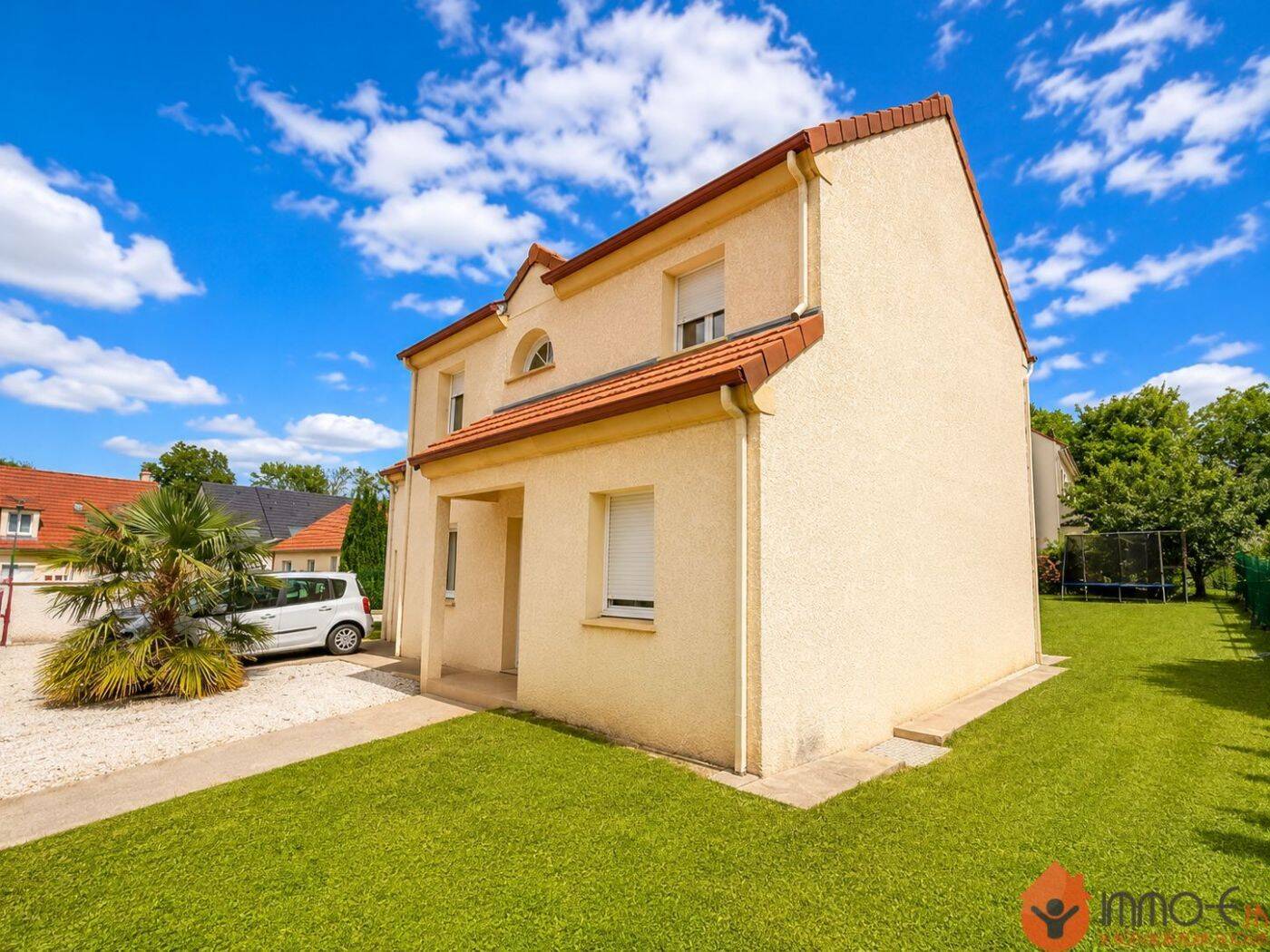 Maison 5 pièces 104 m² · à Nanteuil-lès-Meaux · 104 m² · 355 000 €