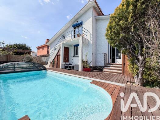 Maison à vendre 449 000 € 7 pièces 6 chambres 200 m² 550 m² de terrain Ouest Bompas 66430