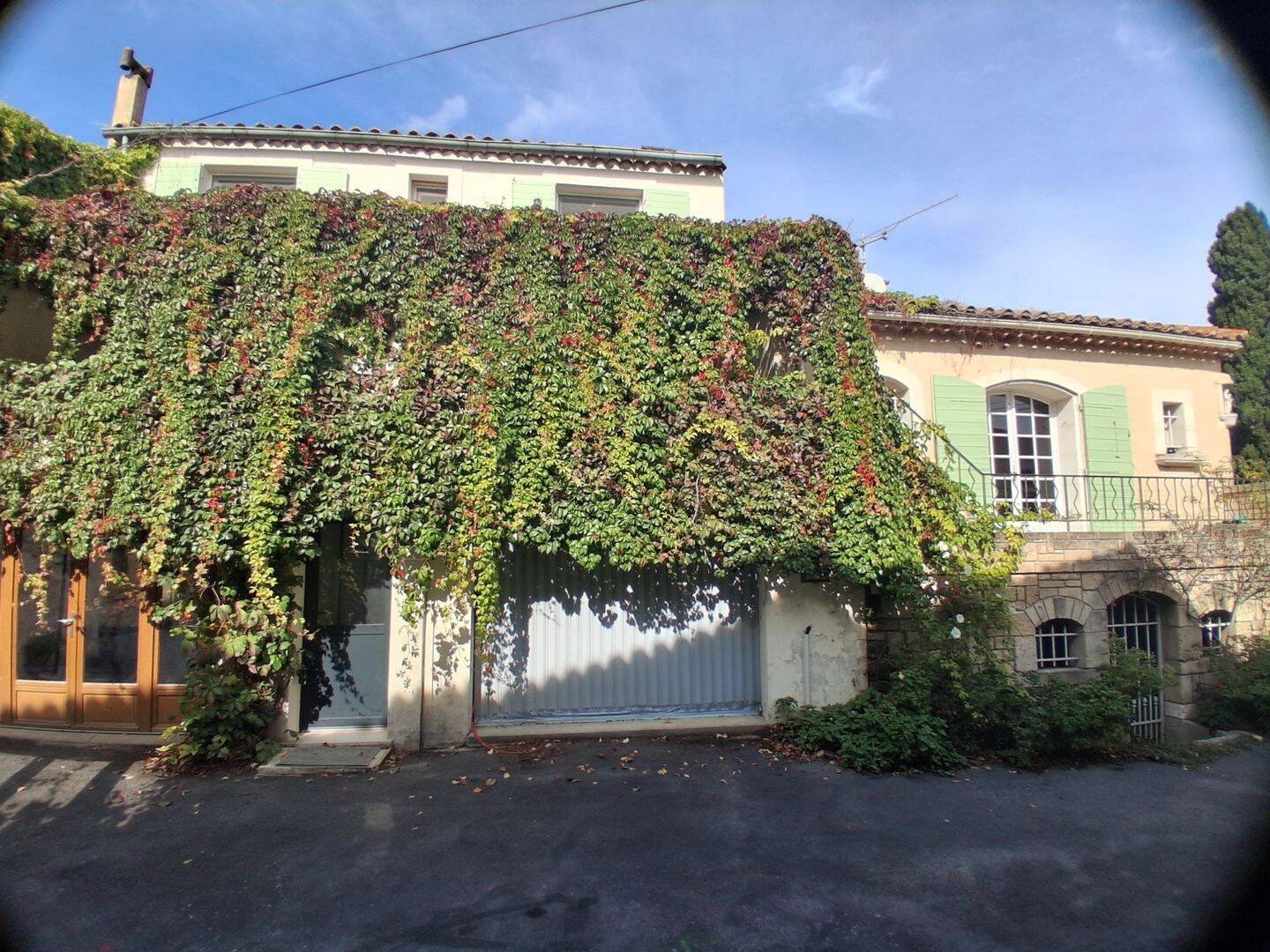Maison 6 pièces 108 m² · à Fontvieille · 108 m² · 445 000 €