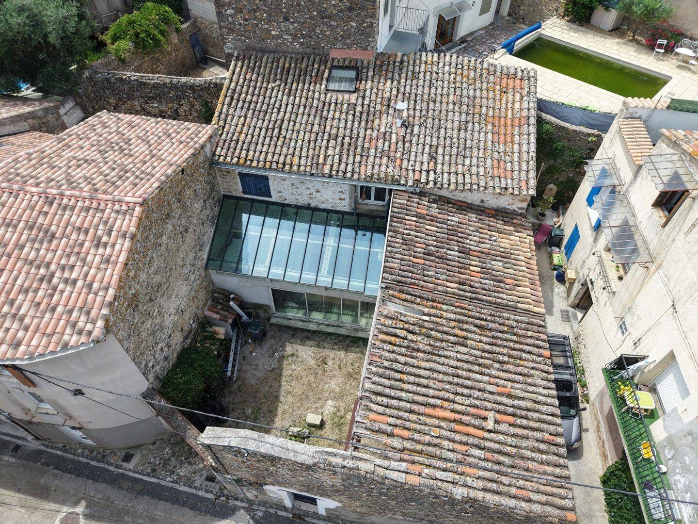 Maison 4 pièces 160 m² · à Roujan · 160 m² · 170 000 €