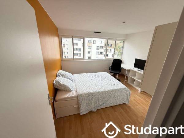1 pièce 10 m² · à Champs-sur-Marne · 10 m² · 590 €
