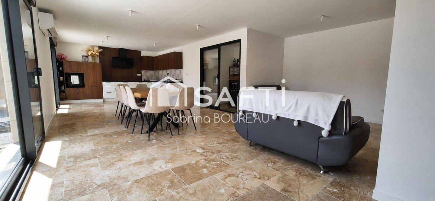 Maison 7 pièces 163 m² · à Cherveux · 163 m² · 260 000 €