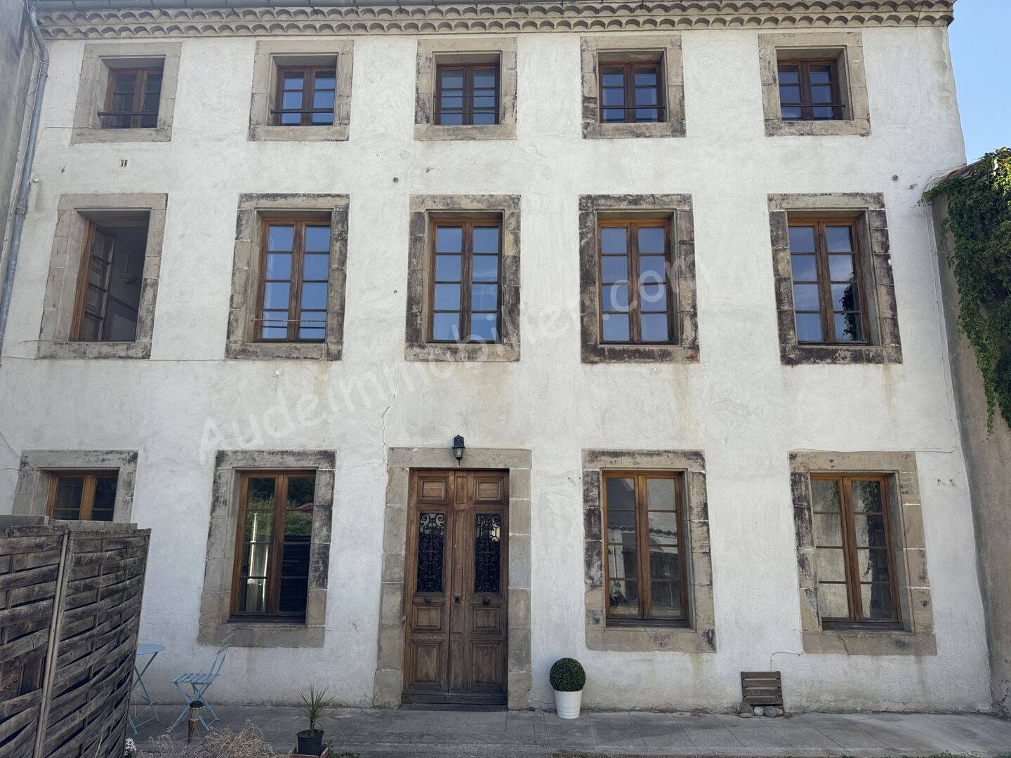 Maison 13 pièces 252 m² · à Limoux · 252,1 m² · 243 800 €