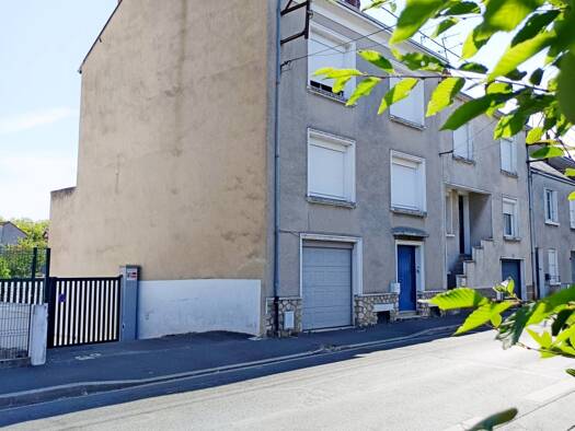 Maison de ville à vendre 170 000 € 8 pièces 5 chambres 185 m² 396 m² de terrain Saint Jean Nord Châteauroux 36000