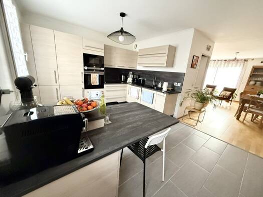 Maison à vendre 399 000 € 5 pièces 3 chambres 131,6 m² 121 m² de terrain A. Sisley Villeneuve-la-Garenne 92390