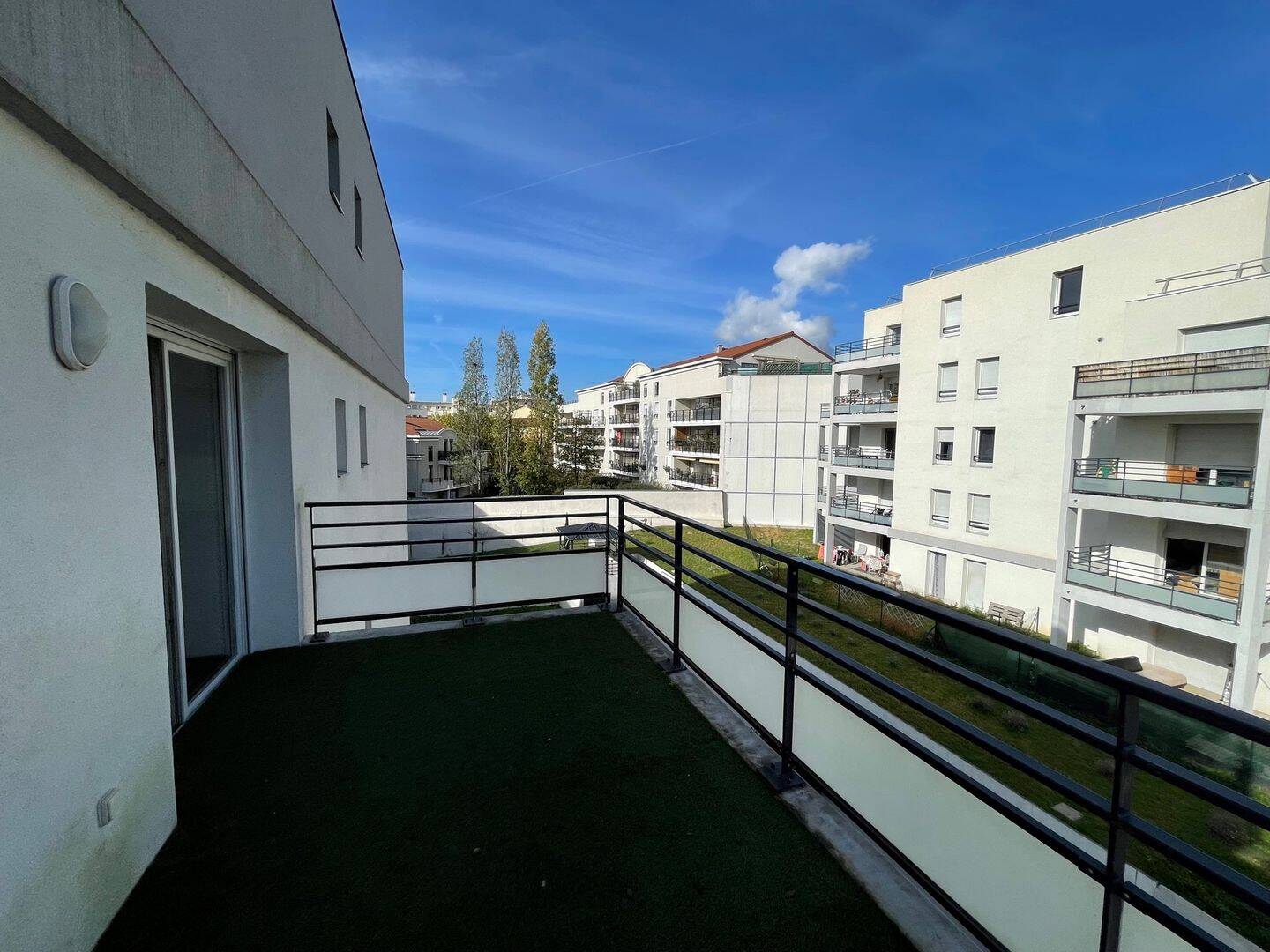 Appartement 3 pièces 65 m² · à Caluire-Et-Cuire · 65 m² · 1 067 €