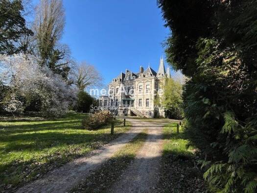 Maison à vendre 725 000 € 17 pièces 9 chambres 550 m² 6 000 m² de terrain Rive Gauche Arques 62510