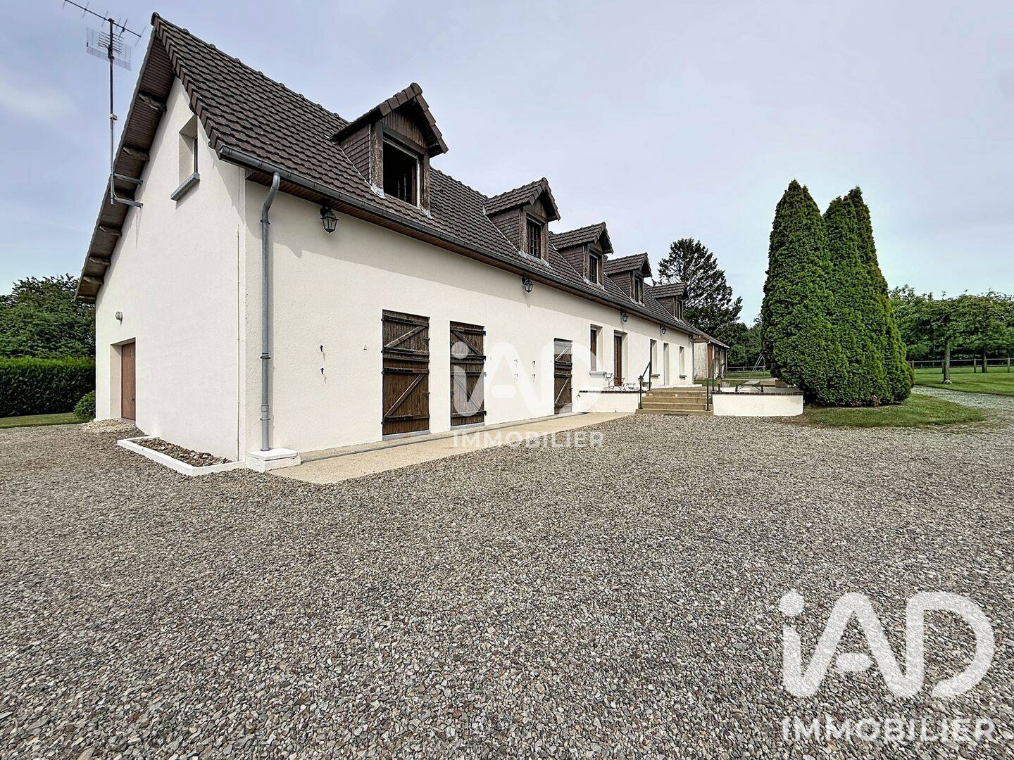 Maison 9 pièces 225 m² · à La Ferté-en-Ouche · 225 m² · 255 000 €