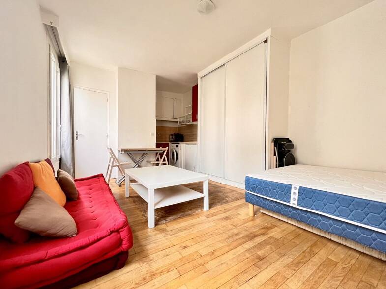 Appartement à vendre 294 000 € 1 pièce 23,3 m² Étage 3/4 Arts et Métiers Paris 3ème 75003