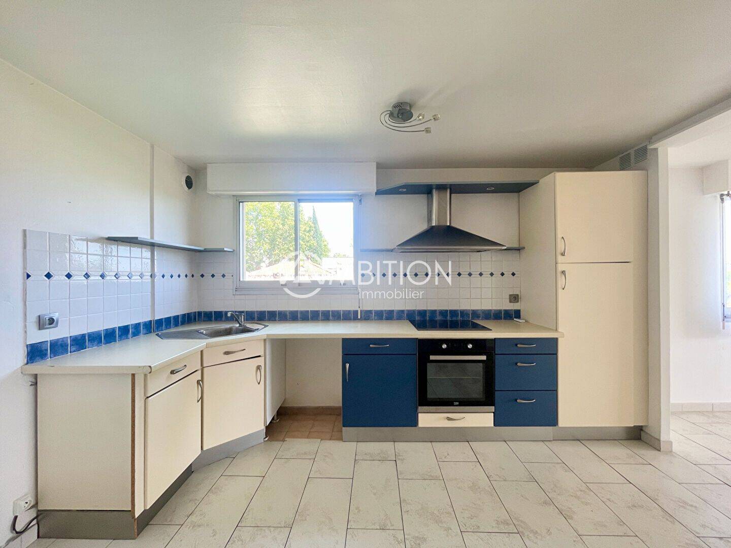 Appartement 3 pièces 65 m² · à Fréjus · 65,1 m² · 1 024 €