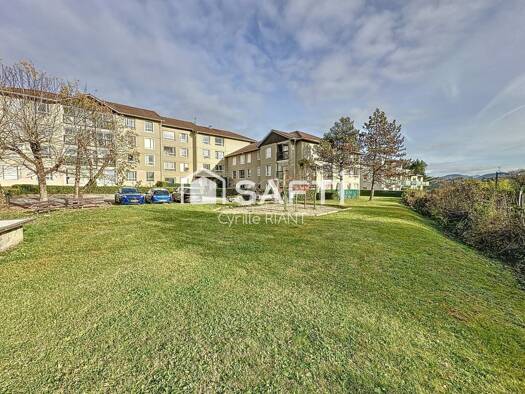 Appartement à vendre 119 000 € 2 pièces 1 chambre 53 m² Étage 1/2 Centre-Trois Fontaines Rives 38140