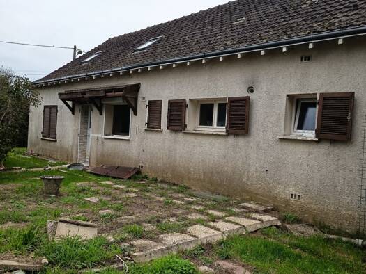 Maison à vendre 144 000 € 7 pièces 3 chambres 164 m² 2 796 m² de terrain Pouligny-Saint-Pierre 36300