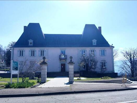 Maison à vendre 650 000 € 6 pièces 4 chambres 1 363 m² de terrain Voglans 73420