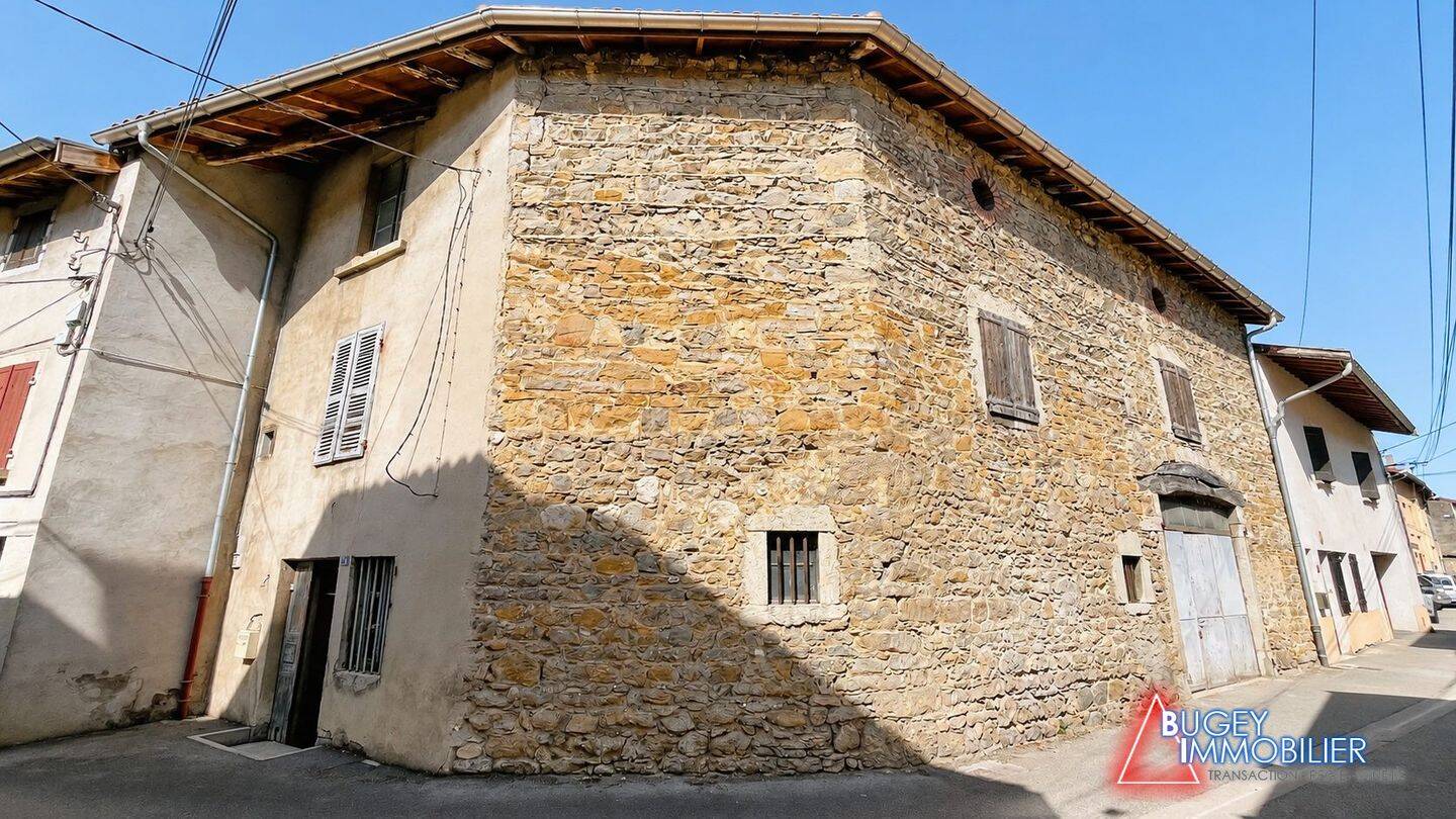 Maison 7 pièces 161 m² · à Ambérieu-en-Bugey · 161 m² · 140 000 €